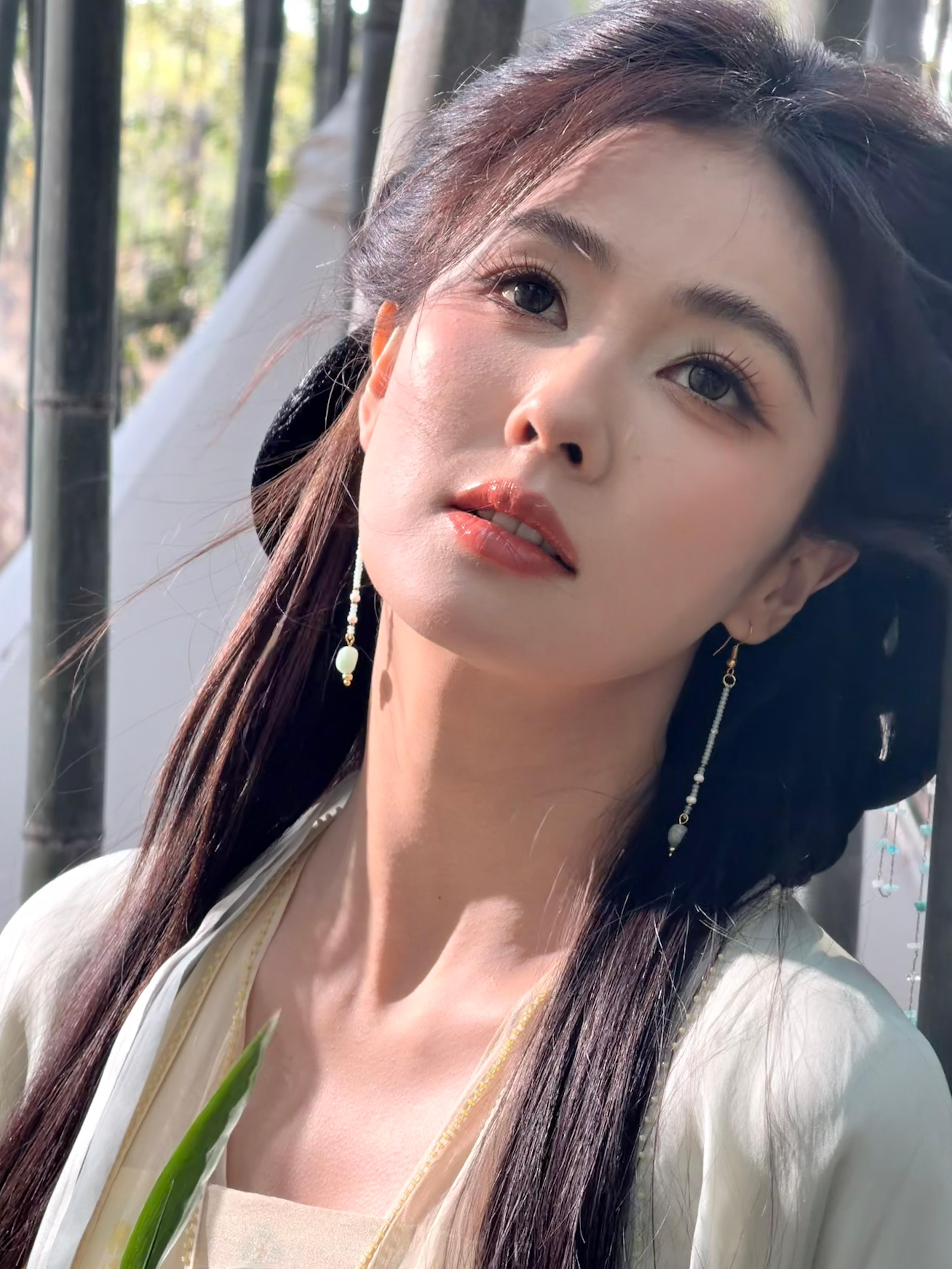 白鹿花如月，真仙女下凡 