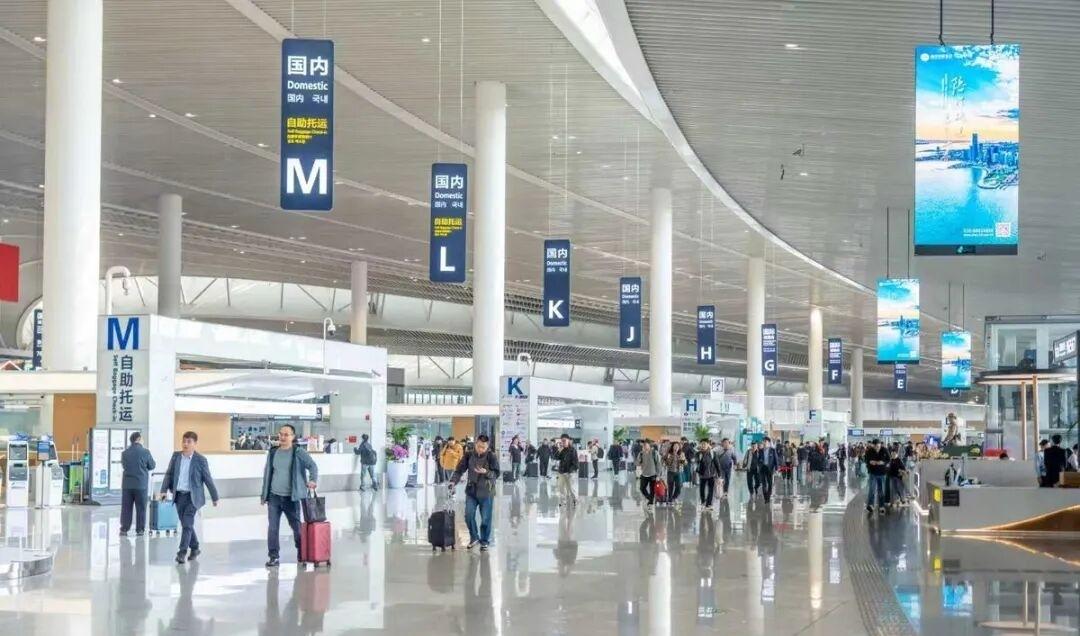 春日生活打卡季3月29日起，青岛机场正式执行夏秋航季航班计划，新航季持续至10月