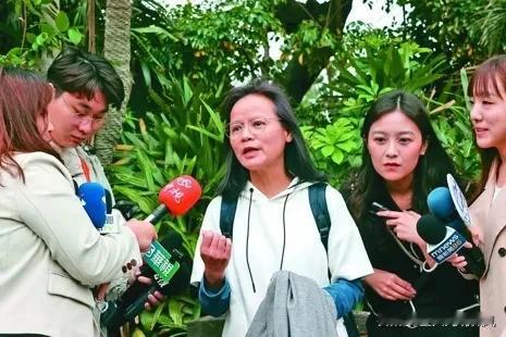 一句“台湾人就是中国人”，竟让一位教书30年的高中老师被全台绿营围攻到要提前退休