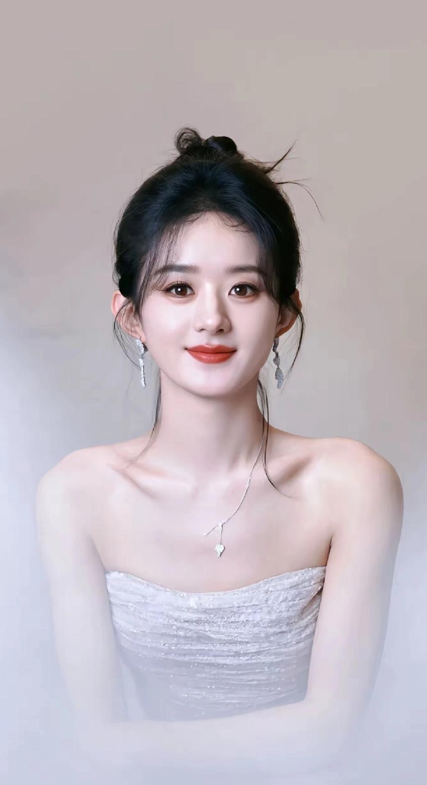 赵丽颖
她不简单啊，难怪王思聪不敢动她
看了她背后的势力，才知道她的背景有多厉害