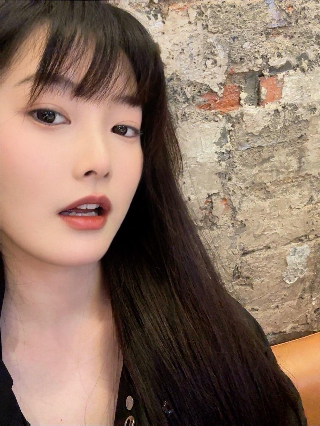 喜欢你弯弯的睫毛和爱笑的眼睛