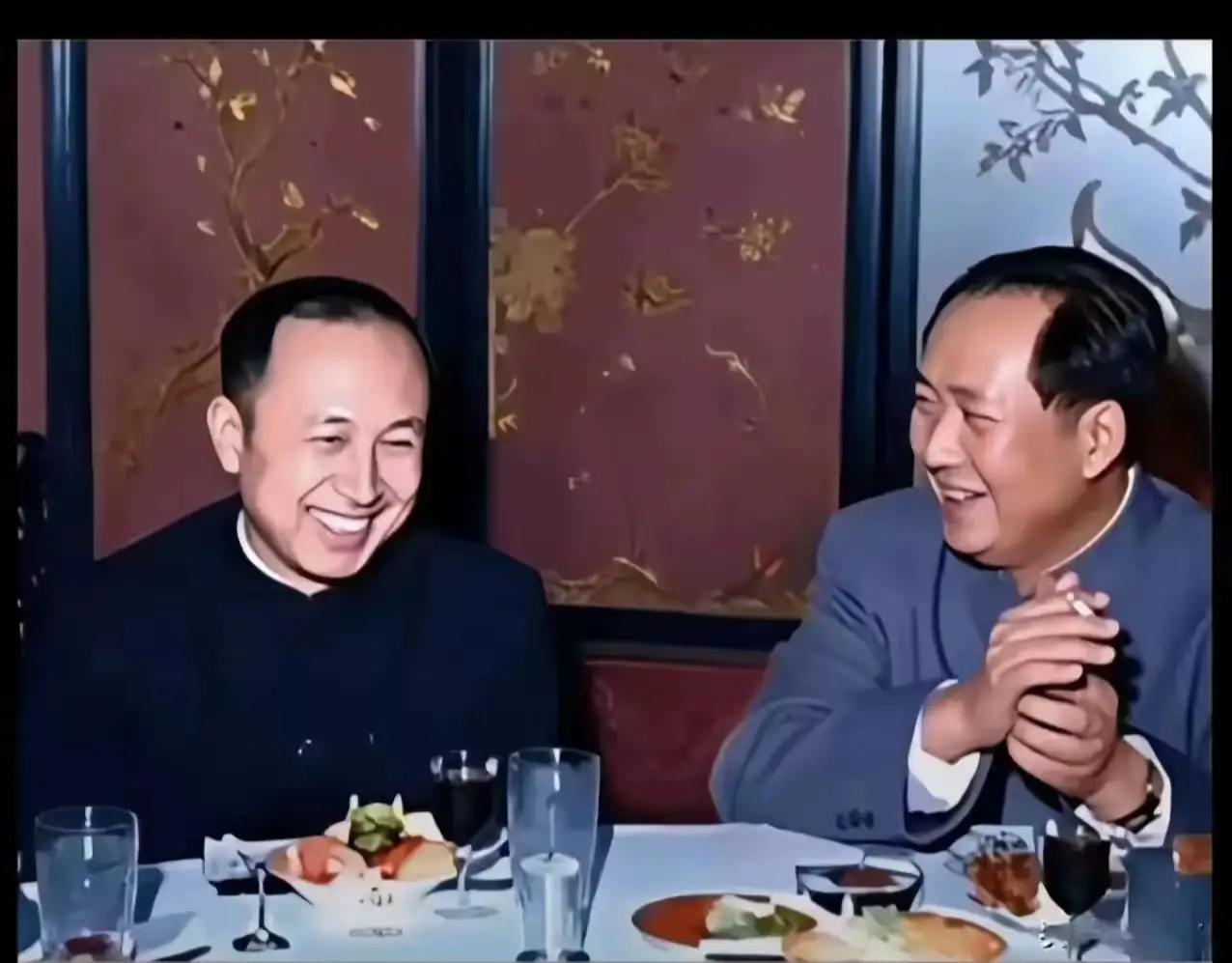 真正为民族服务的人，
美名都能传千秋万代！