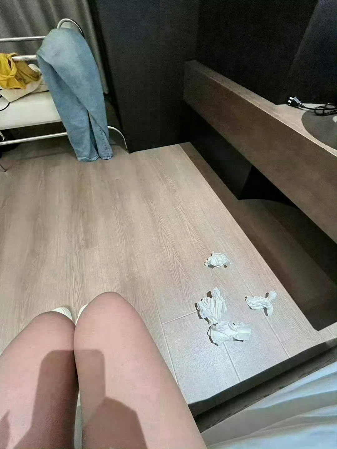 场面有点尴尬…… ​​​