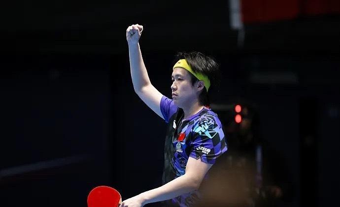 伦敦世乒赛男团1/4决赛，中国队3-0复仇韩国队晋级四强，王楚钦、林诗栋和梁靖崑