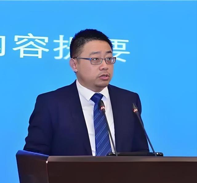 美国正在将中国打造成一个六边形国家，到时候最好祈祷中国还是好人。

话说回来，这