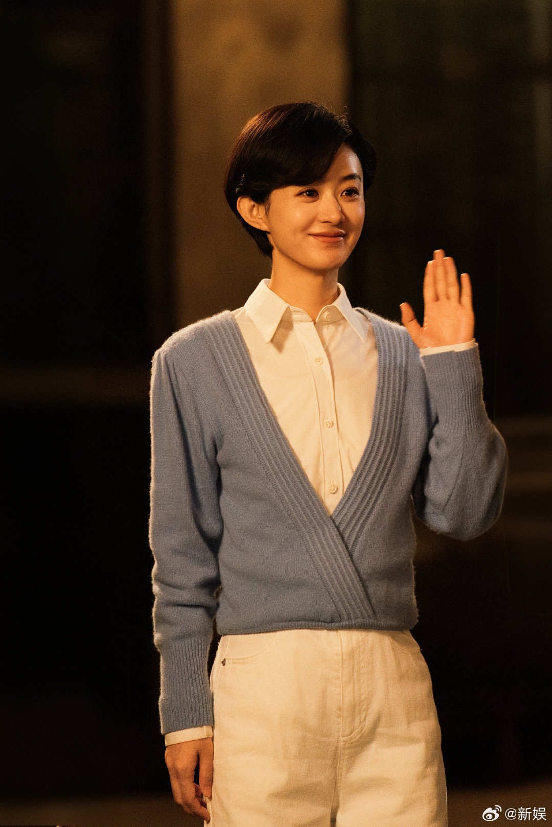 赵丽颖同路客又见面 赵丽颖小城大事最新剧照赵丽颖《小城大事》最新剧照，没想到还能