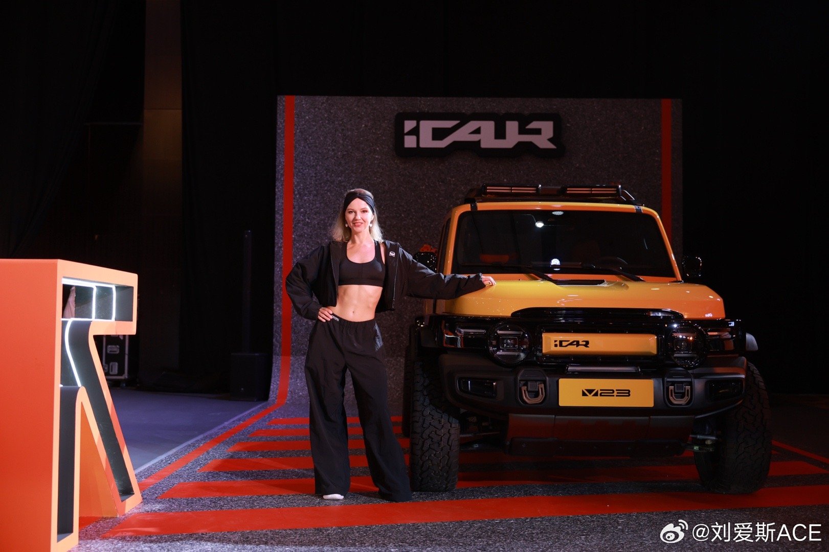 iCAR V23在中东正式亮相，iCAR全球品牌「iCAUR」也正式发布， V2