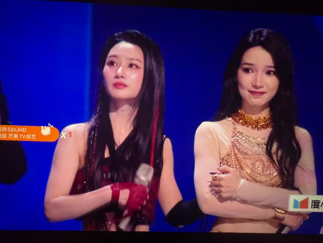 代斯没有淘汰浪姐今晚不淘汰浪姐排名代斯留下来了！！！！！！！！ 