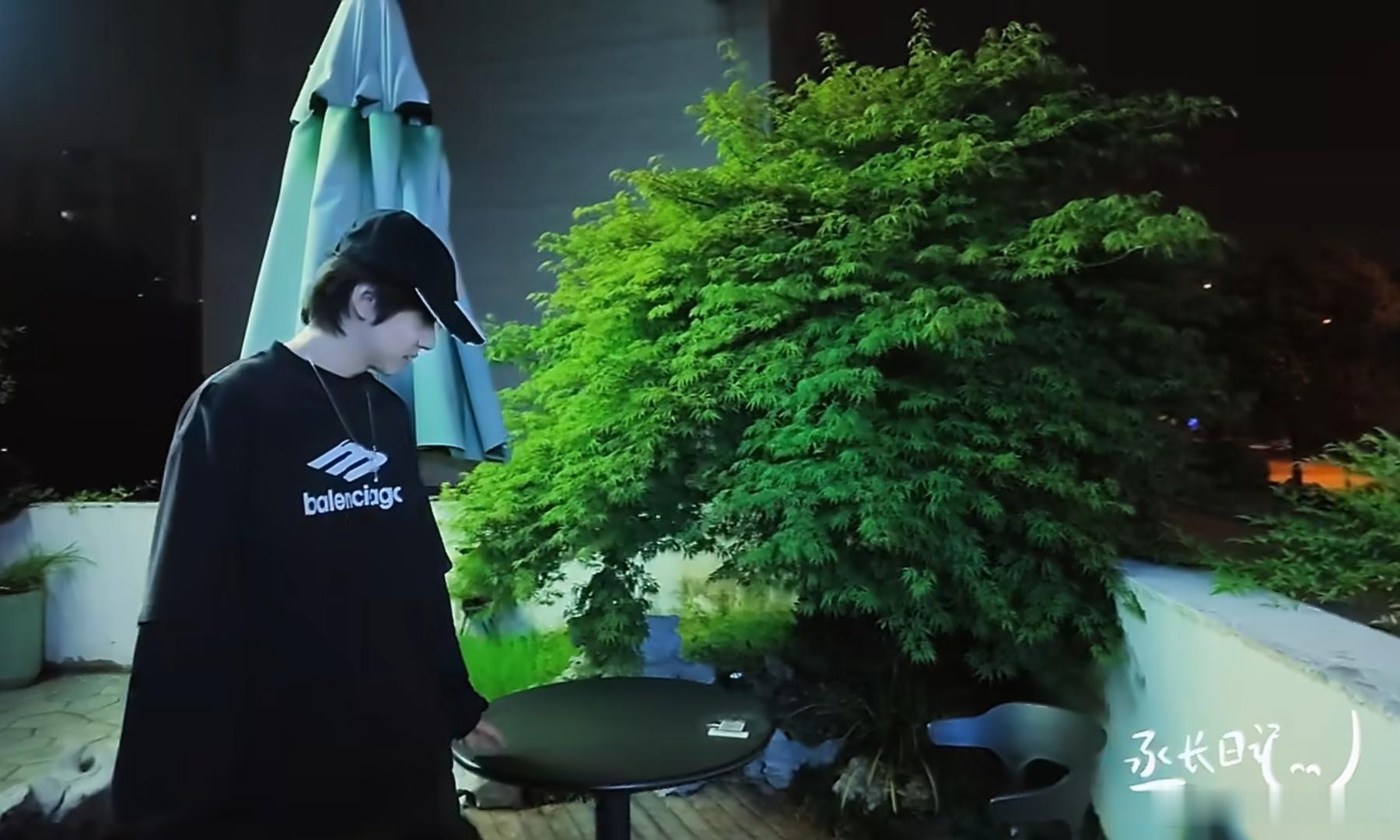 每个地方都充满了俩个人的回忆🥺🥺🥺 