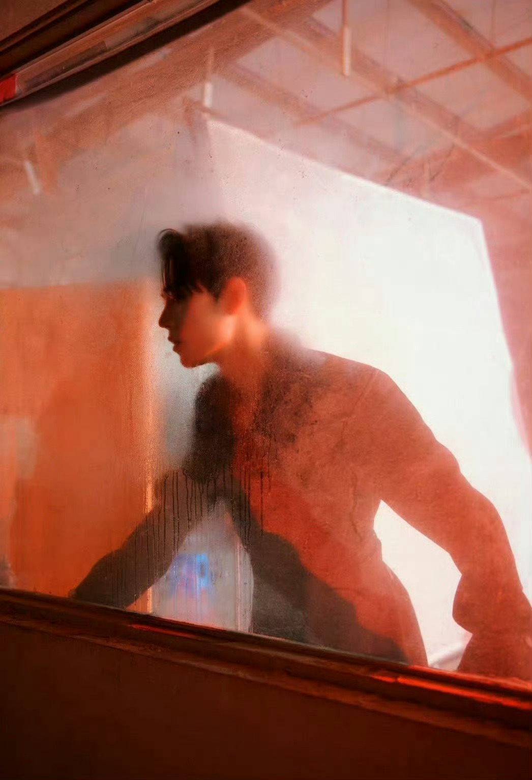 这颜太绝啦，简直鲨疯了！肖战十日终焉爆剧玄学肖战帅到让人挪不开眼