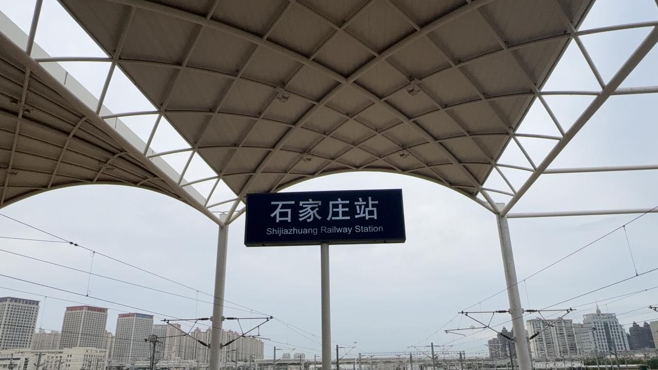长大，就是心眼变小；成熟，就是心眼撑大。