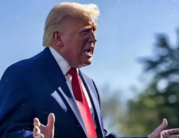 恍然大悟！特朗普的中东骗局被戳穿，炸伊朗、逼谈判全是演戏，真正目标藏不住了。
 