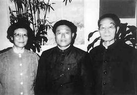 1987年，退伍老兵赵保群正在家午休，政府人员却找上门，对他说：“别睡了，国防部