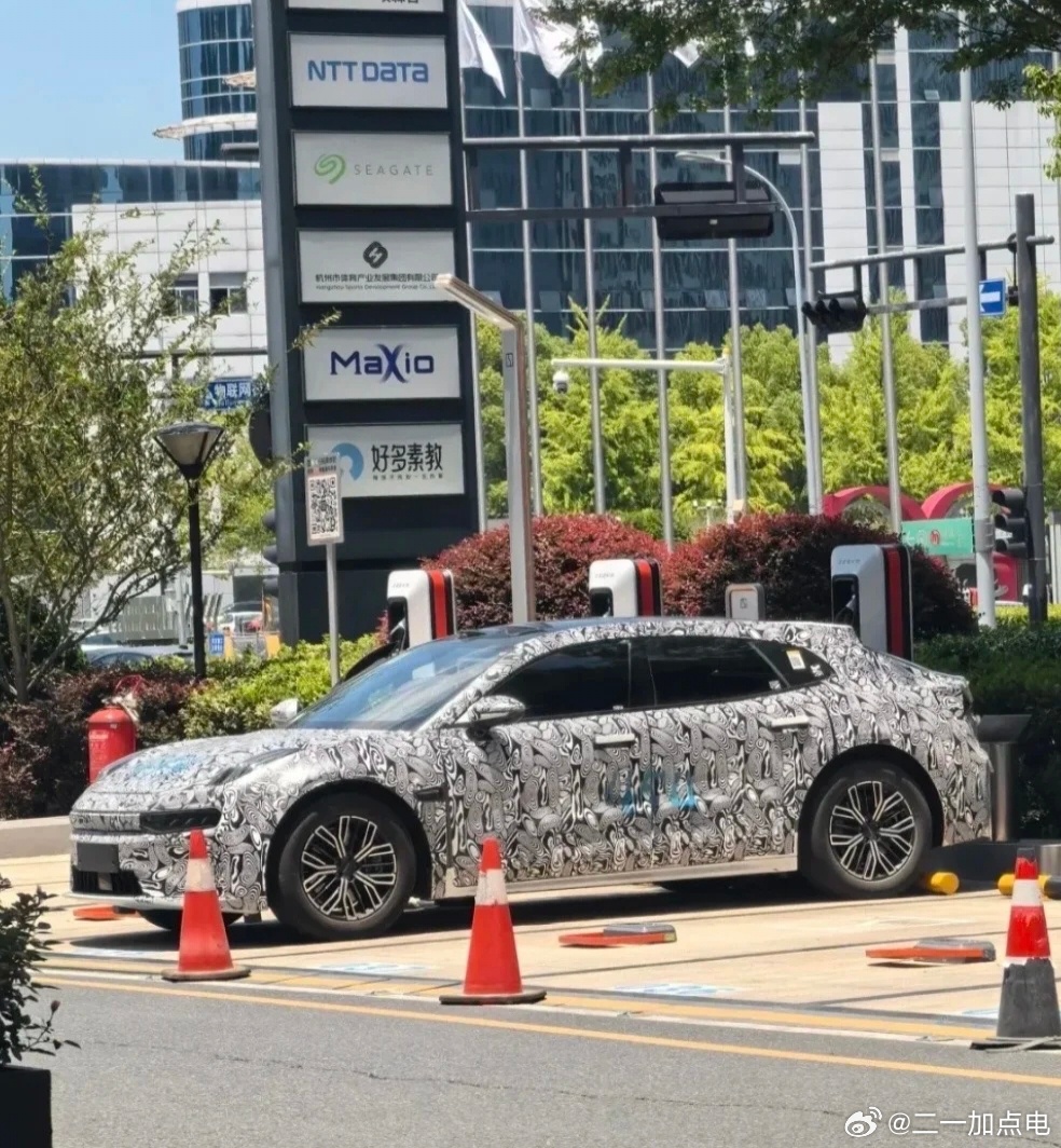 哦对了，关于新001普通版哈，很大概率今年不上dc1e-a3了，也不完全确定，毕