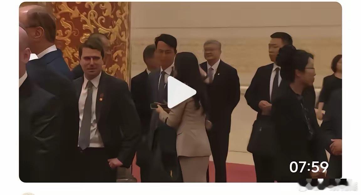 华为未赴！任老未赴！余承东未赴！华为无人前往！可曾忆起过去十年，那些大佬对华为极