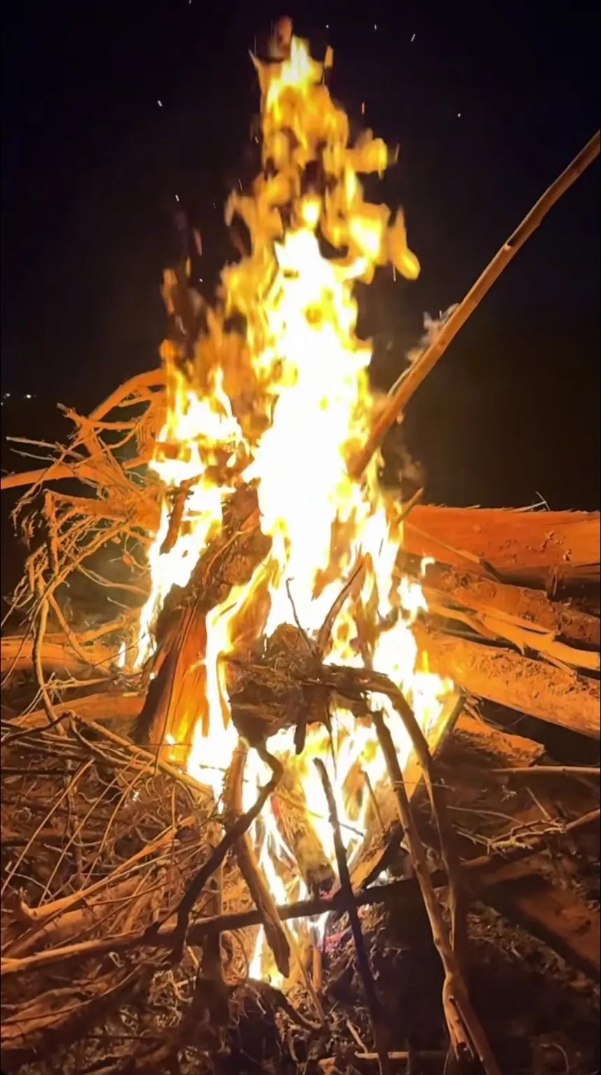 命运反复考验，就是为了看见一颗绝对自信的心。山逢绝境生绝景，人逢绝境方...