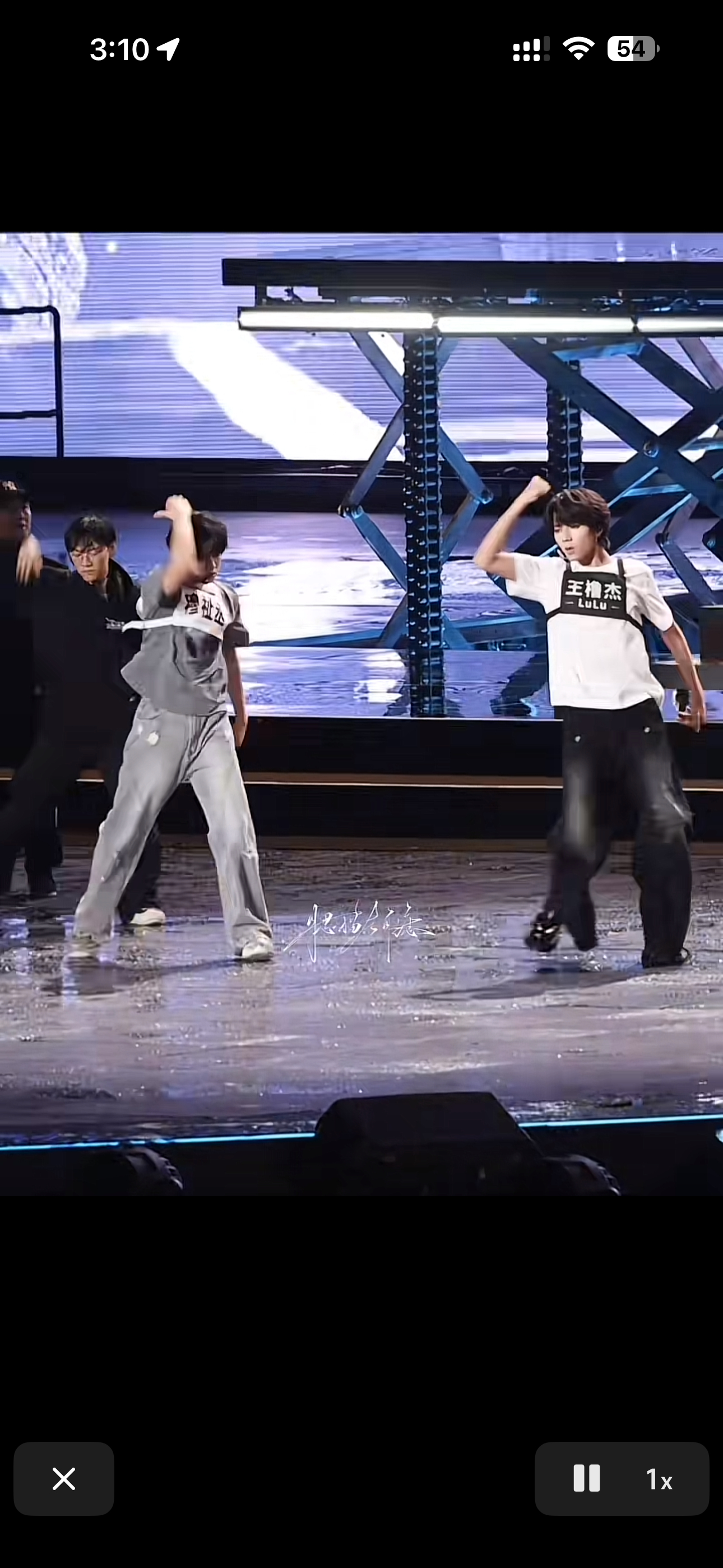 不想说话 没有心情 没有义务 没有想法 