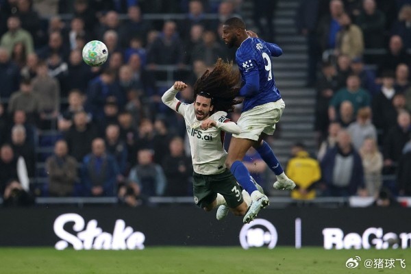 库库雷利亚直言：切尔西换帅后陷入不稳定近日被曝受到西甲巴塞罗那关注的切尔西后卫马