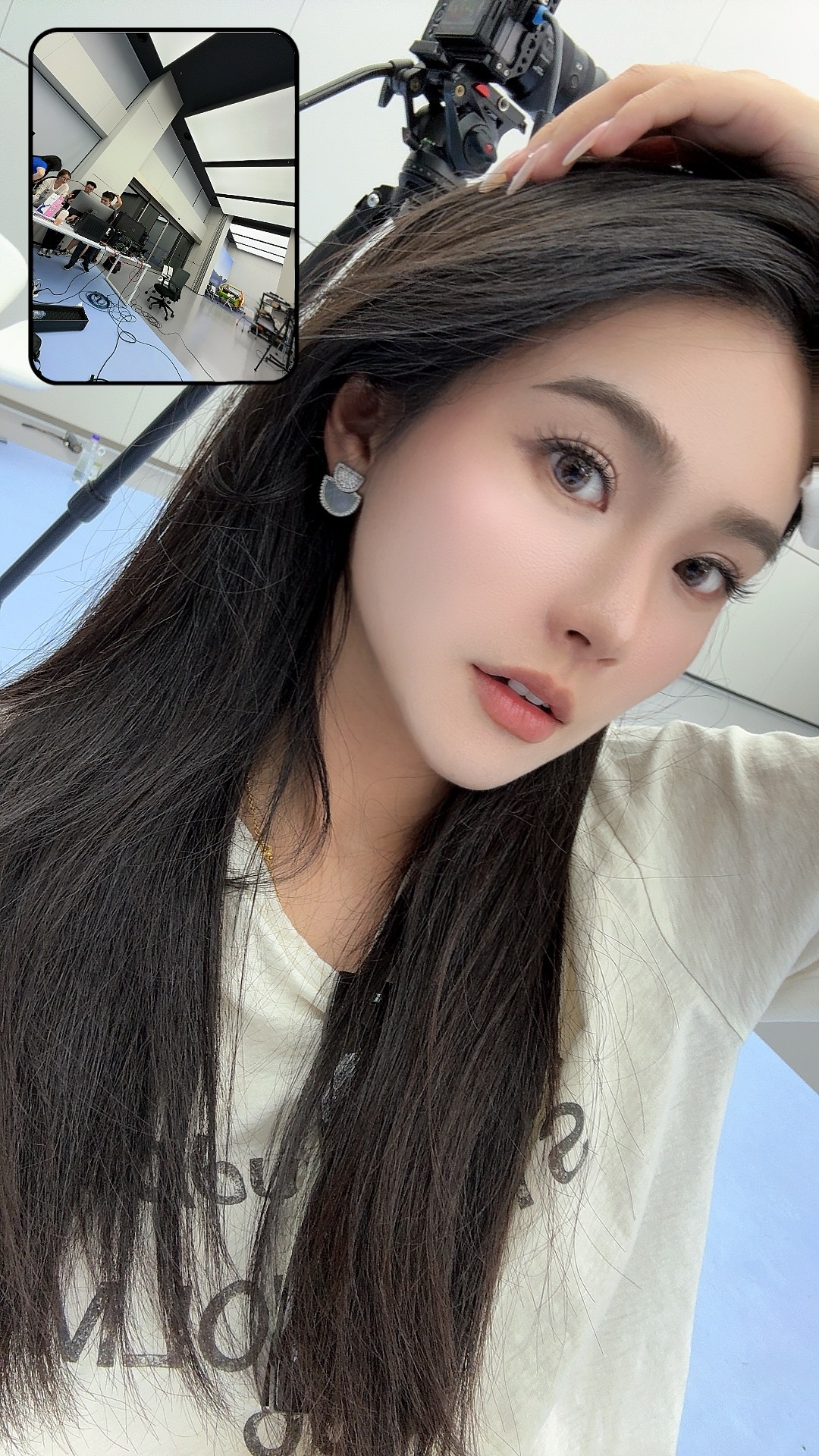 今日份彩排结束🔚我累瘫了……不是，我这图片左上角是啥啊？  ​​​
