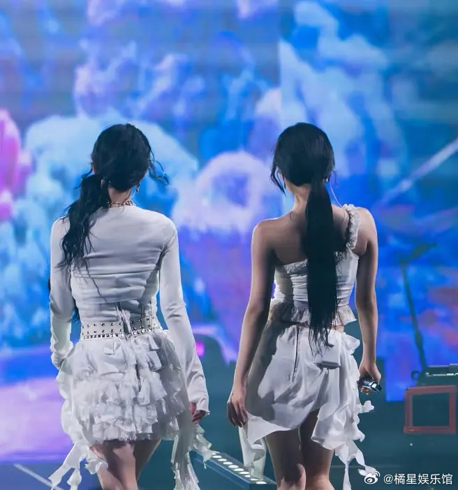 这竟然是女爱豆的背