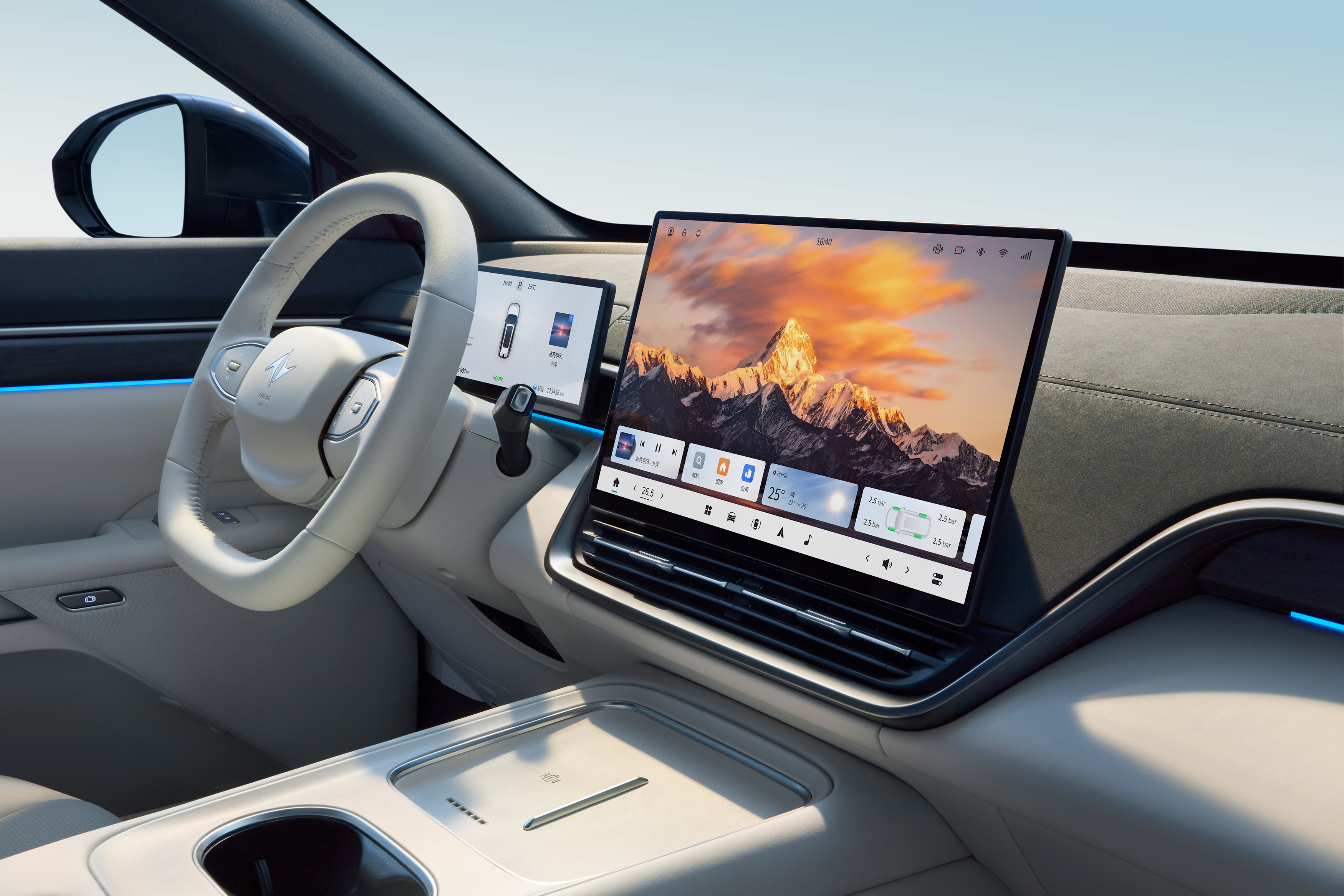 【极光红+春野套件+重磅OTA！奕派008还能这么卷？】3月14日，东风奕派在品