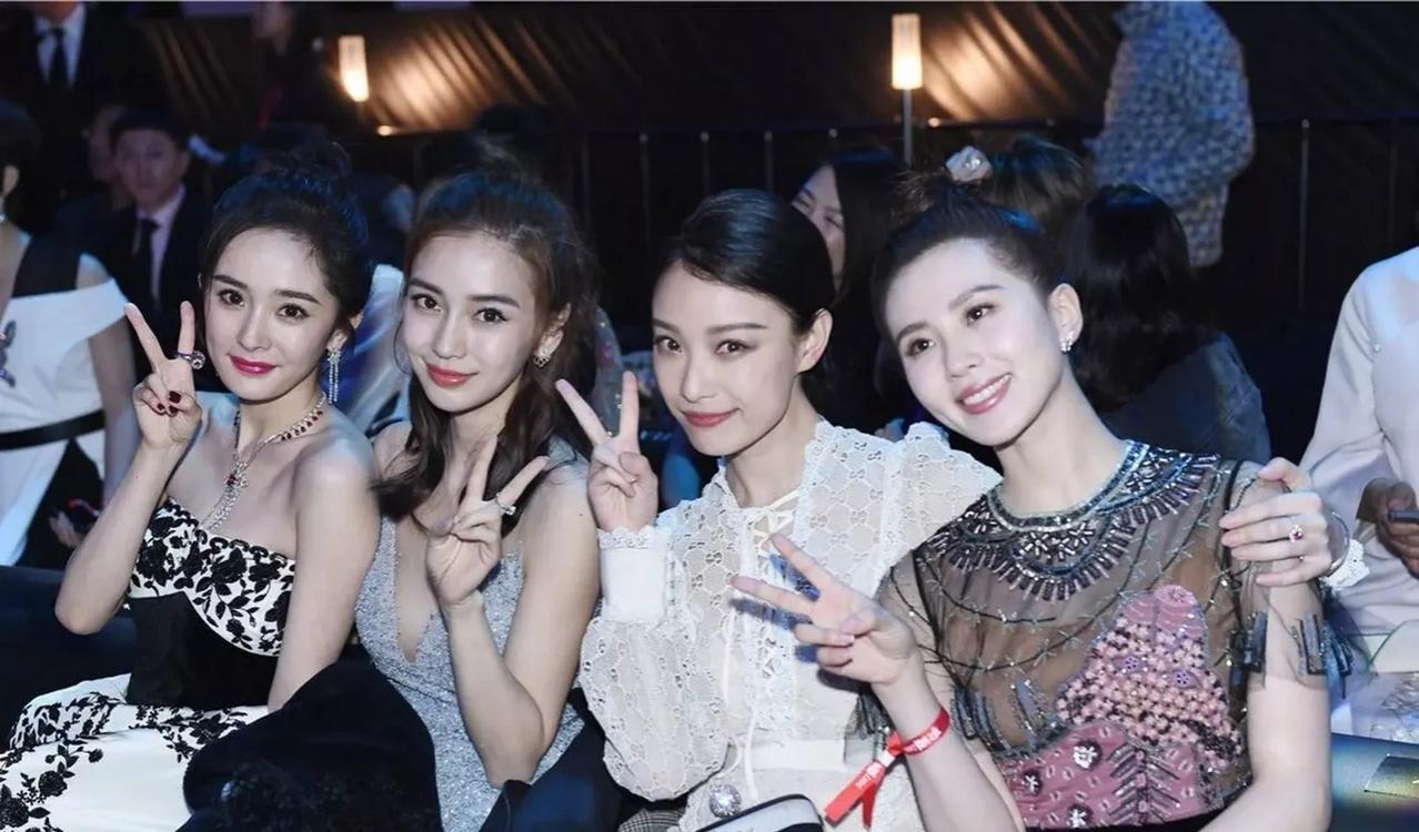 两张集美图，左边是“沉鱼落雁”，右边是“倾国倾城”，你们觉得两边谁更胜一筹？杨幂