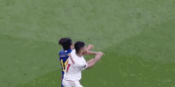 “我这样的表现实在不应该，我不配为国家队出场”。[what]来吧！中国男足需要你