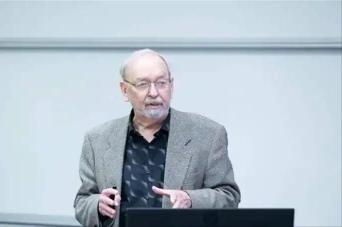 美国学者说，“以前我不理解为什么中国人都不喜欢国内崇洋媚外的人，后来明白了，很多