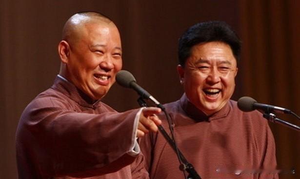 郭德纲被立案10天，风波越滚越大？于谦为何一点不慌

7月24日，德云社武汉场《