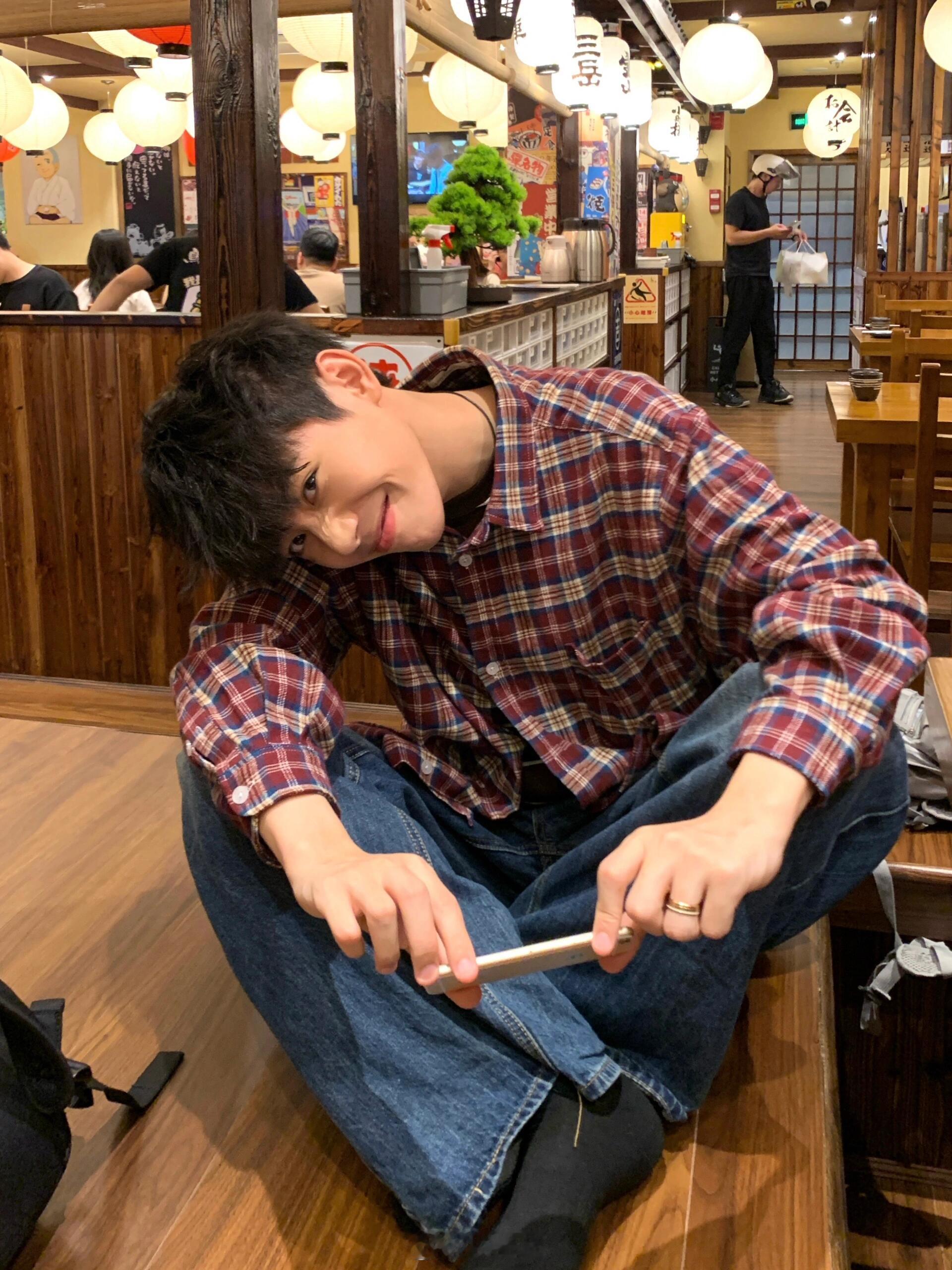 大吃一顿！传送门丨小臣同学 ​​​