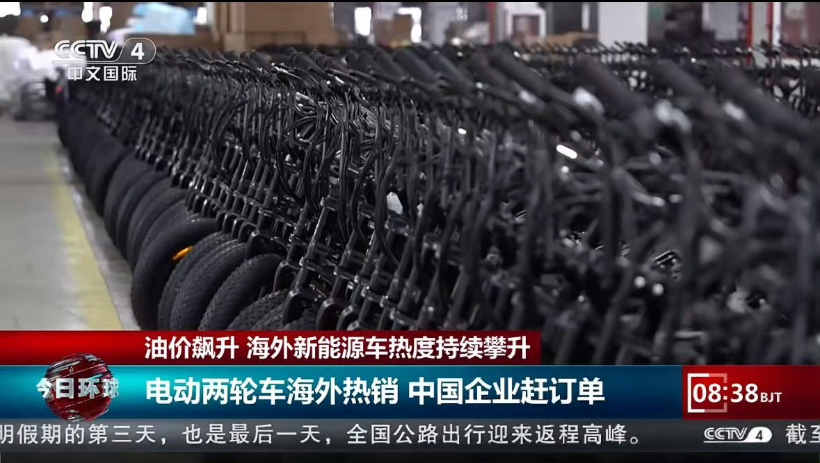 现在国际油价居高不下，很多国家和其他地区都扛不住用车成本，纷纷开始转向电车。咱们