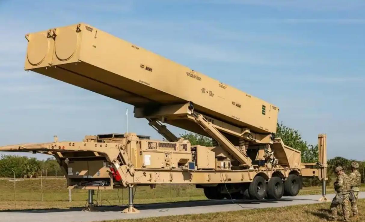 美国准备上“大杀器”了！
4月30日，据外媒透露，在美伊谈判陷入僵局之际，美国中