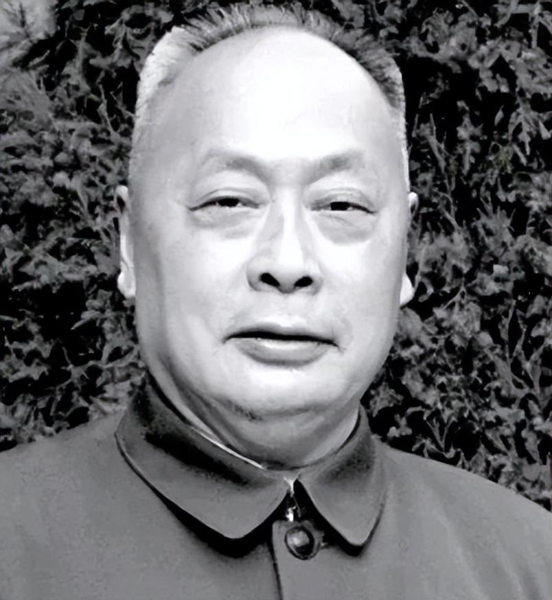 1953年，曾经救过新四军的恩人被判处了枪决。陈毅得知此事以后，亲自下令叫停：“