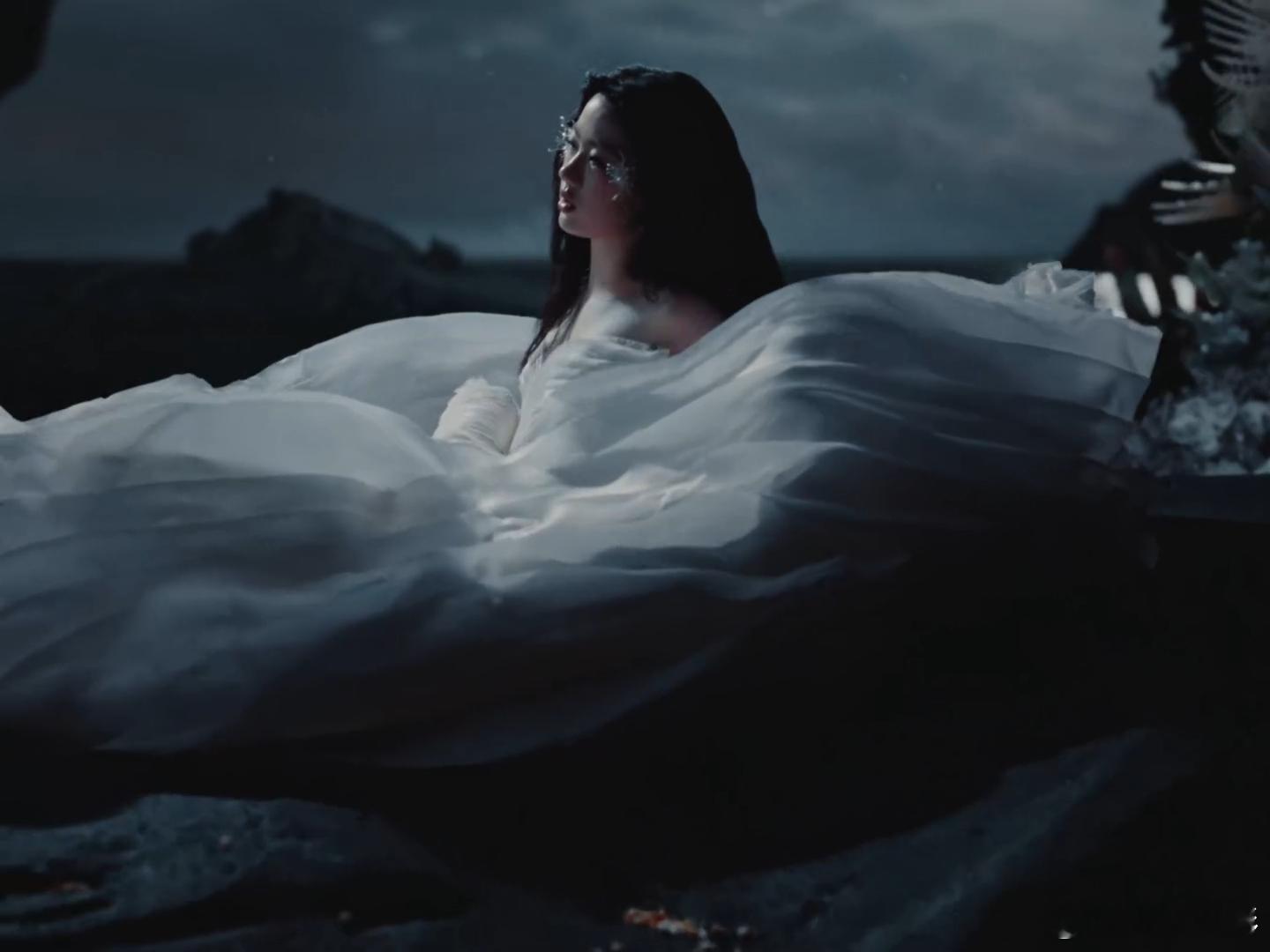 单依纯珠玉mv开净化了单依纯珠玉mv一帧一景皆是诗意，一歌一曲直抵心底，单依纯珠