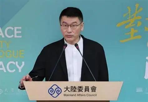 郑丽文喊话大陆！
10月29日，台陆委会副主委梁文杰说“中华民国是主权国家”，所