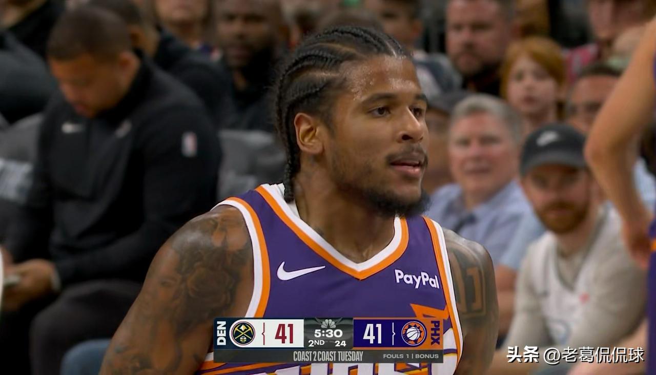 太阳二当家杰伦-格林真是太憋屈了！在今天太阳主场以123：125惜败于掘金的比赛