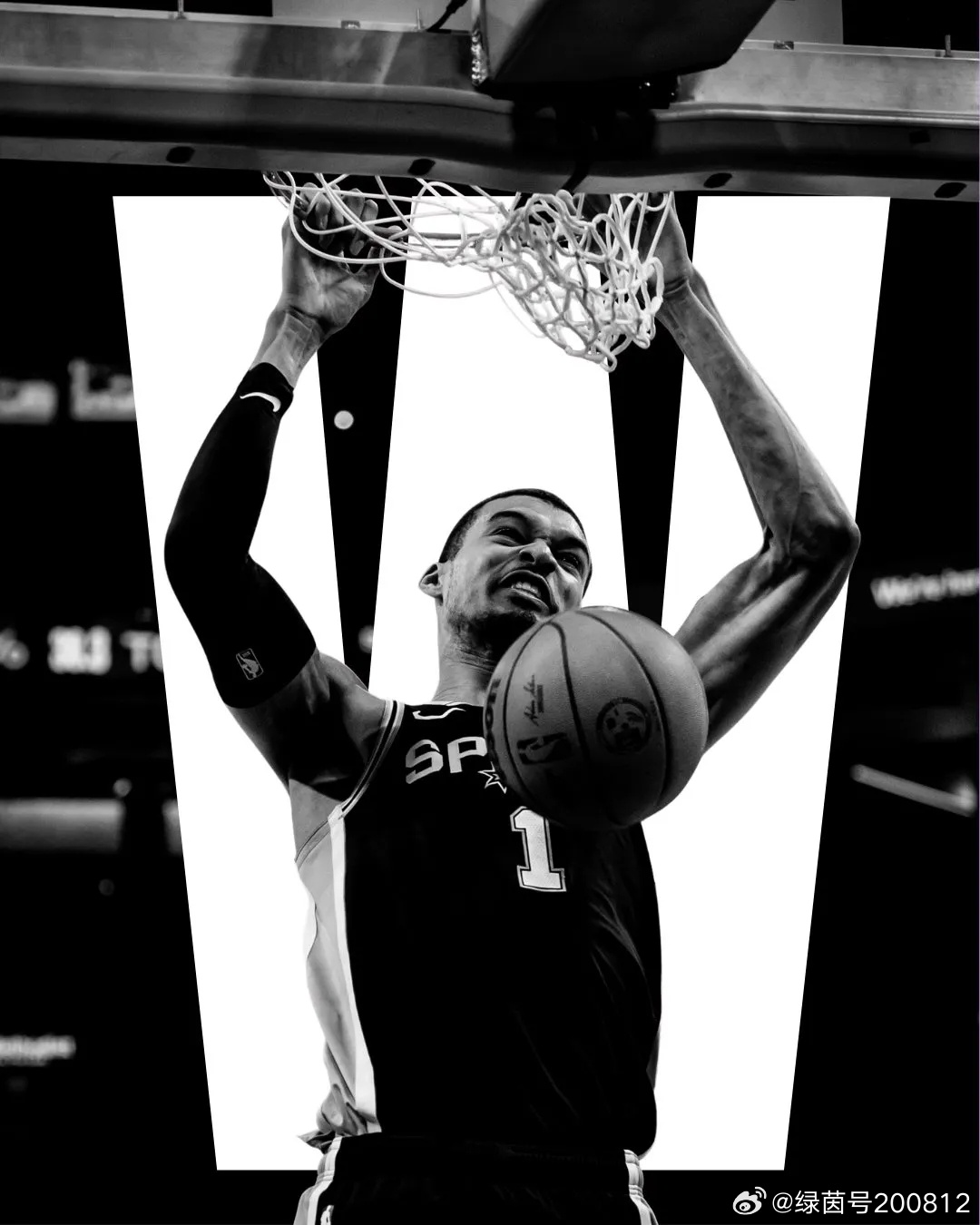 NBA常规赛🏀:马刺121比106击败活塞 