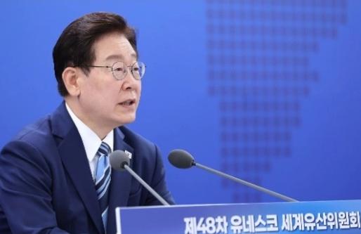 李在明国内民调支持率首次反转，形势岌岌可危，就在这时，他在北方分界线声称外国渔船
