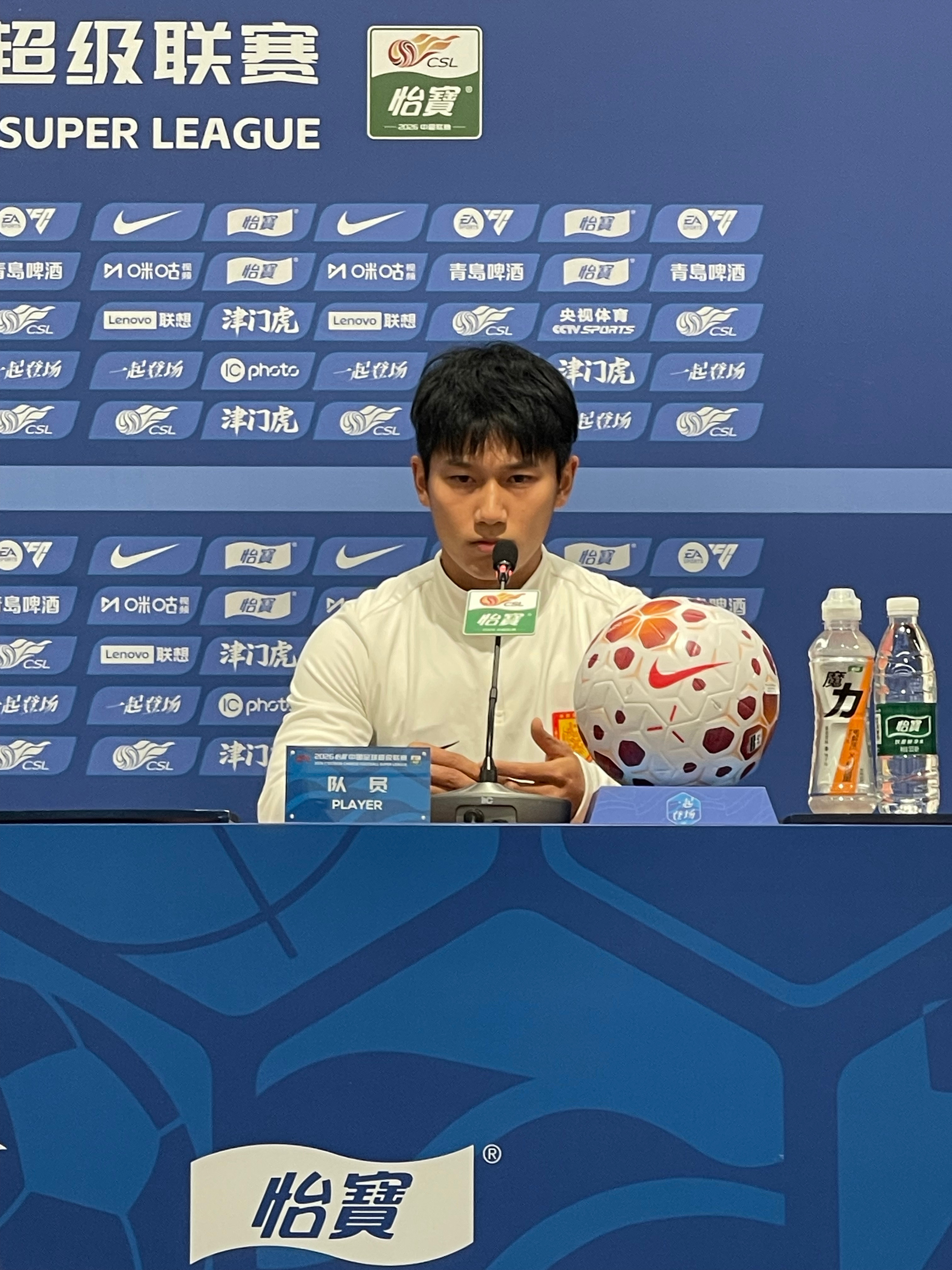 “明天刘指导您会以防守来面对这场比赛么”“不一定！”