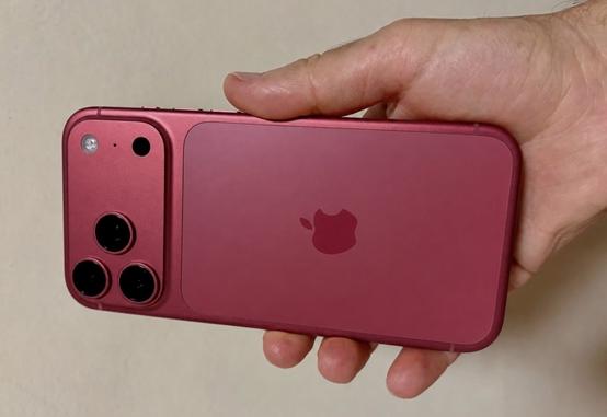 实锤！iPhone 18 Pro Max 电池容量出炉，续航迎来大突破 正文：博