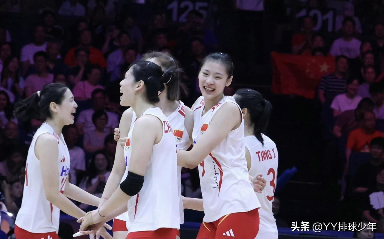 技术统计速递！中国女排与德国女排战至大比分1:1平，两局比分25-27、25-2