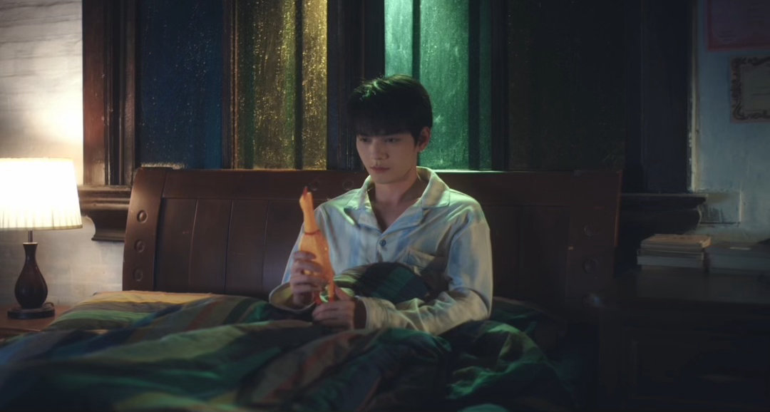 初三的六一儿童节最新集把R361的宿命感拉满，六一在极致悲痛中上位，气场全开却在