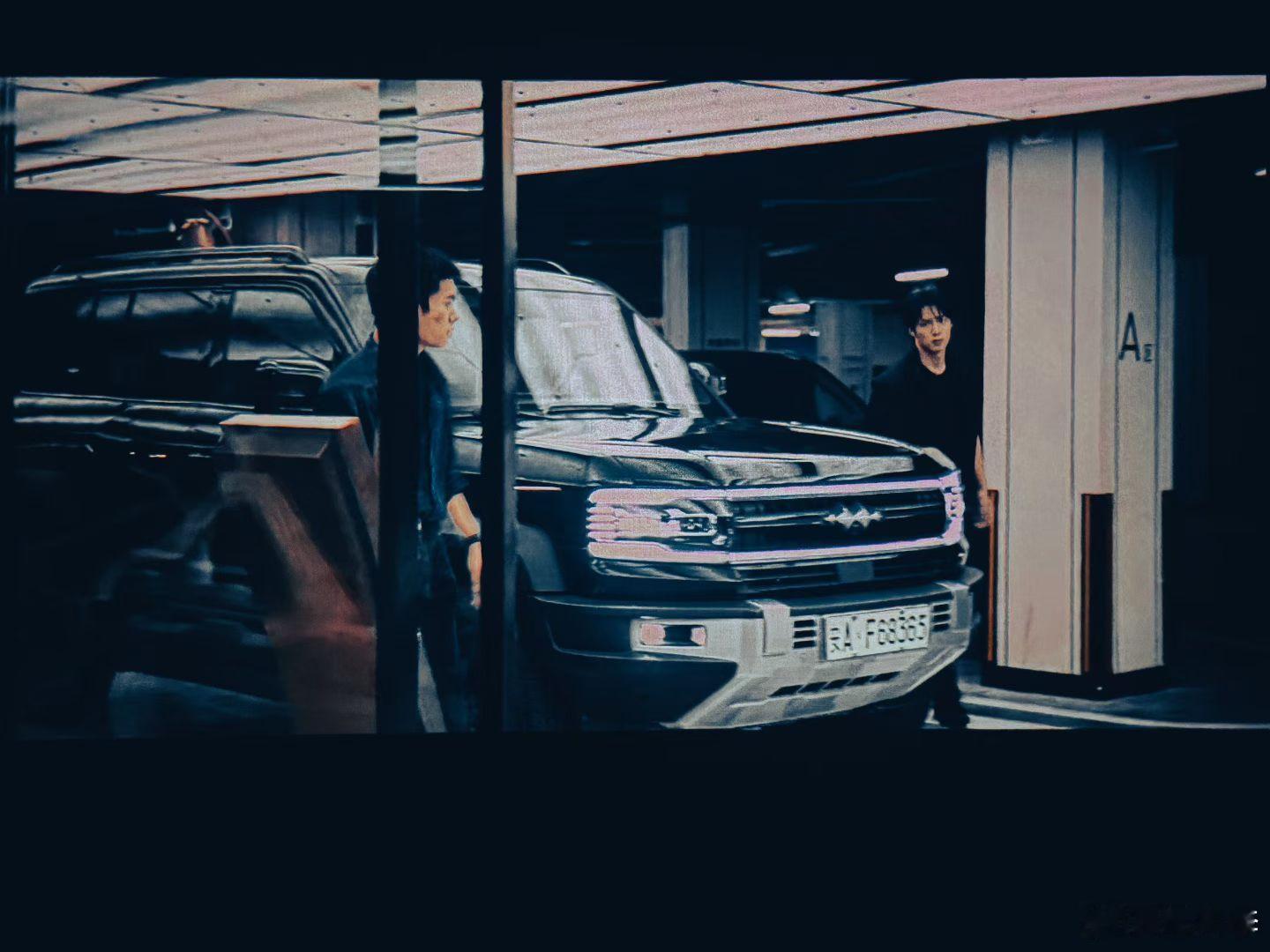 车企在过年这几个电影档也是用心思了，除了《飞驰人生3》那几台，在张导的《惊蛰无声