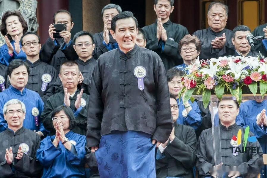 太丢人了，这也不是中华文化啊。还好意思说是中华文化传承者。汉服汉族历史