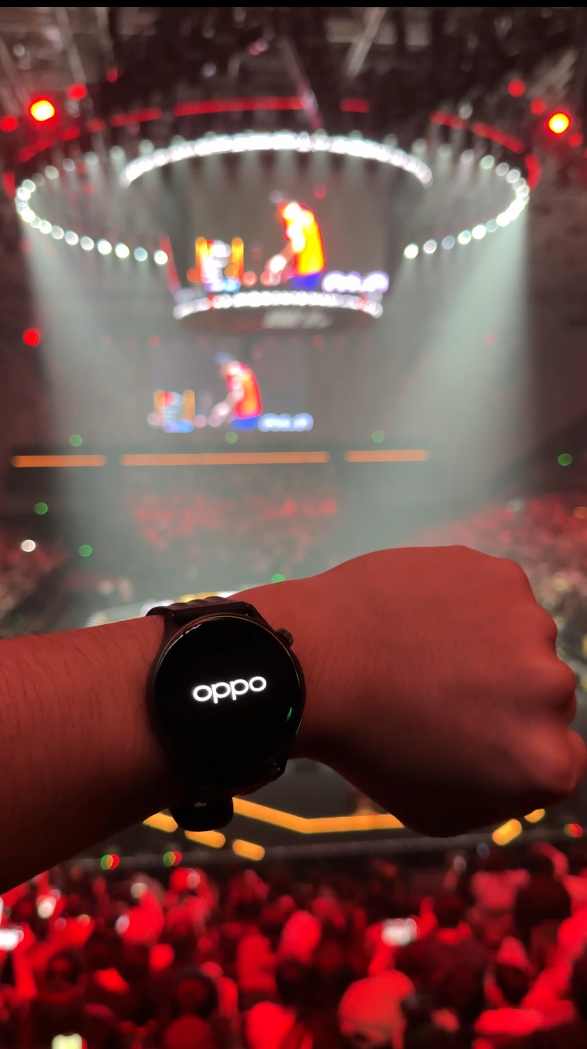 是谁在WTT中国大满贯现场带着OPPO Watch S感谢让我提前体验了新品第一