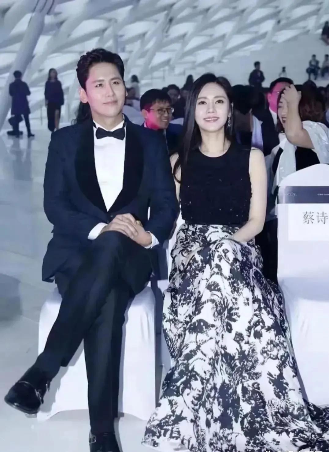 真是没想到啊，原来他们俩是夫妻啊。
俊男靓女真的很般配，两人演技出色，虽然不炒作