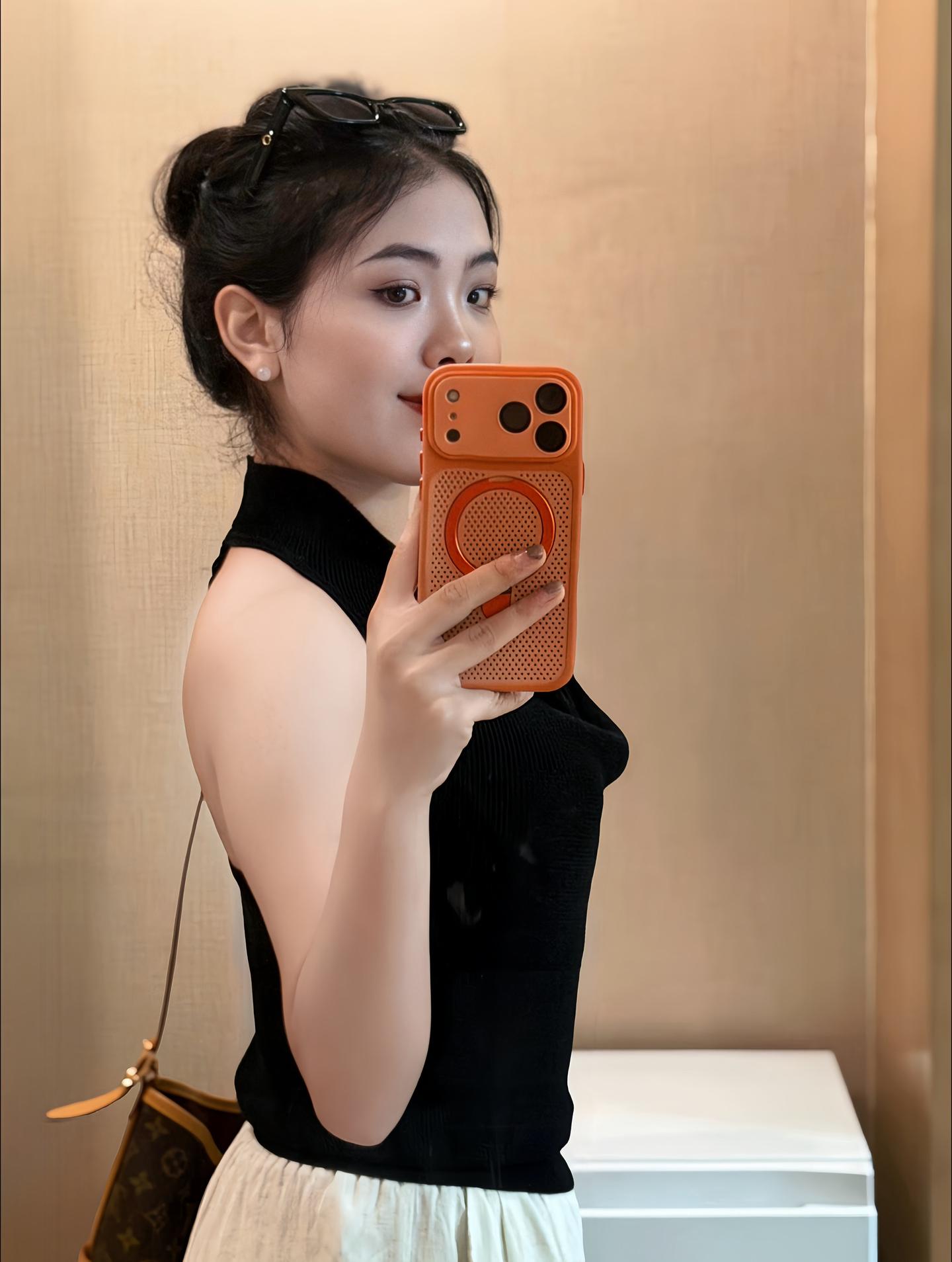 钱是我自己挣的 苦是我自己吃的 我永远是我自己的底气 我不怕没有爱 更...