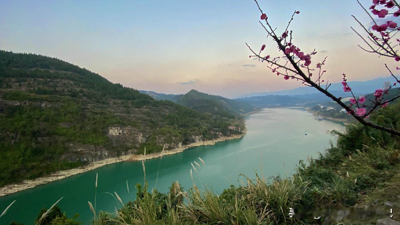 时隔两年再次行走酉阳-彭水-武隆的乌江画廊段，依然被祖国壮丽如画的千里江山图所沉