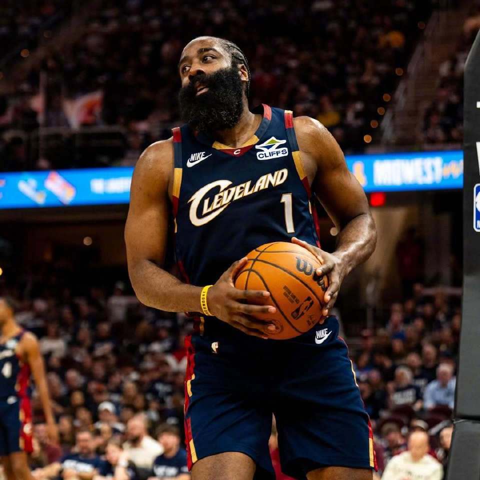 哈登升至季后赛历史助攻榜第七位哈登升至季后赛历史抢断榜第11位 哈登一场比赛达成