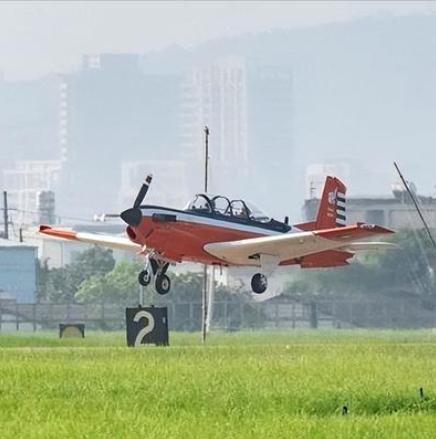 就在刚刚，

台“空军司令部”发布通报，

6月13日，台湾地区空军司令部发布通